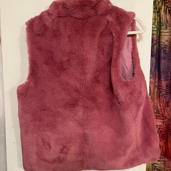 J.Crew Fuzzy Pink Fleece Vest Size L - Picture 3 of 6